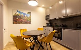 Cozy Apartment In The Old Town Of Klaipeda On The First Floor With Free Parking